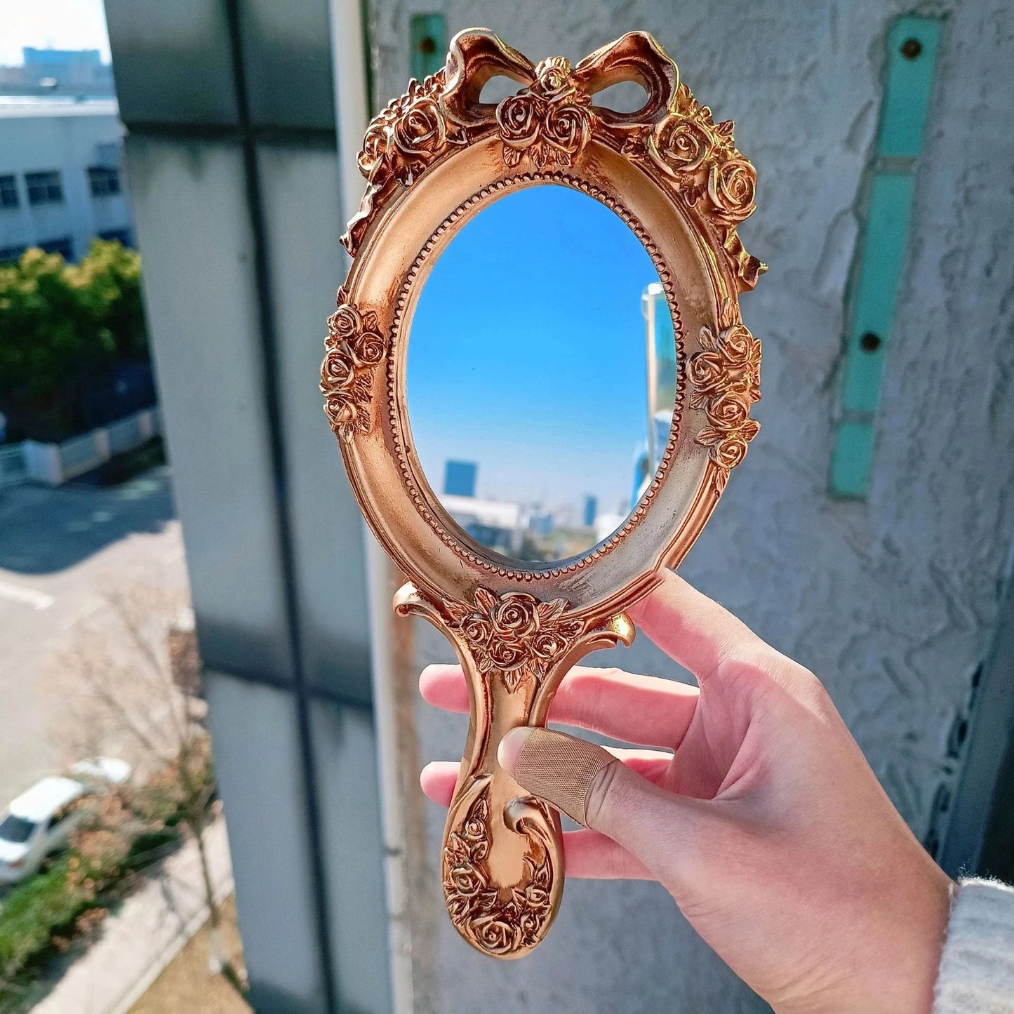 European Style Retro Handheld Mirror Vintage