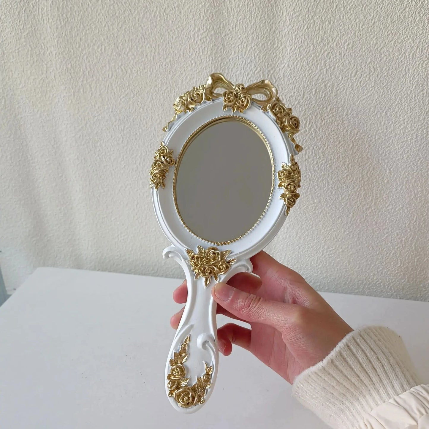 European Style Retro Handheld Mirror Vintage