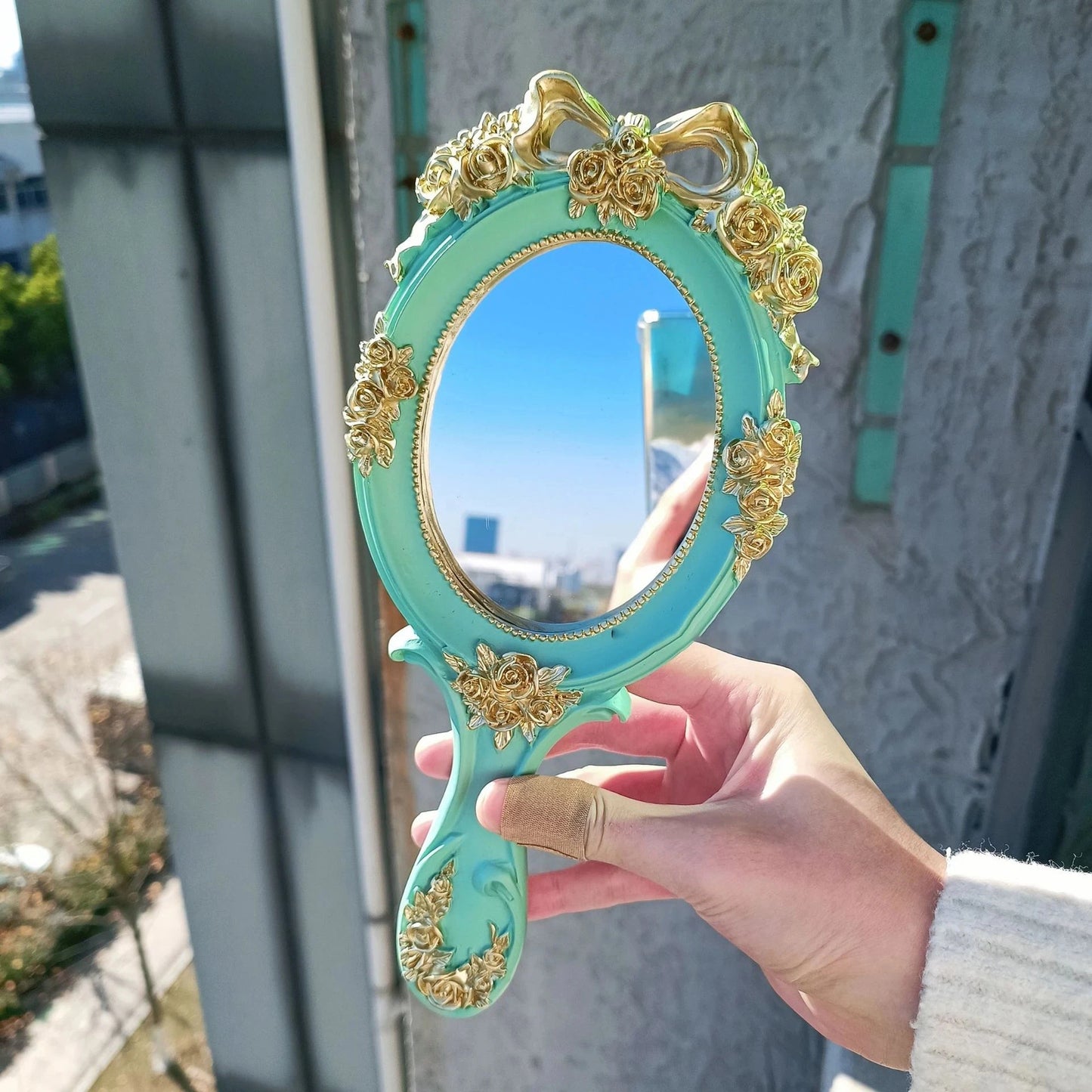 European Style Retro Handheld Mirror Vintage