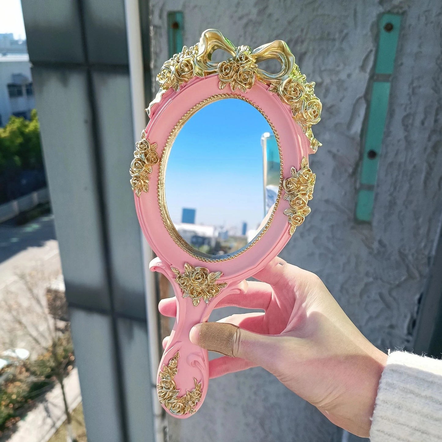 European Style Retro Handheld Mirror Vintage