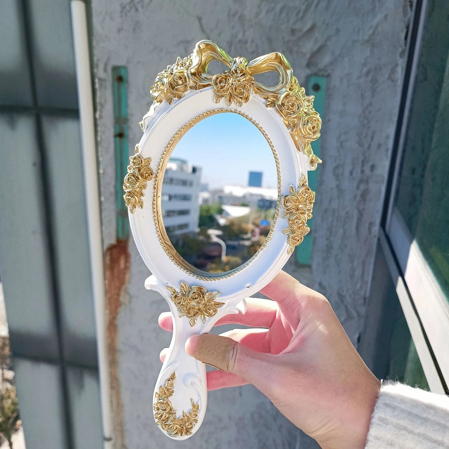 European Style Retro Handheld Mirror Vintage